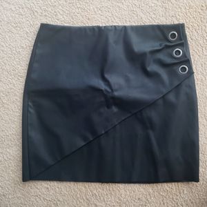 Bkack Vegan leather skirt